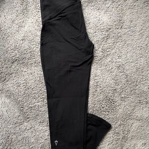 Ivivva girls leggings with rouched ankle